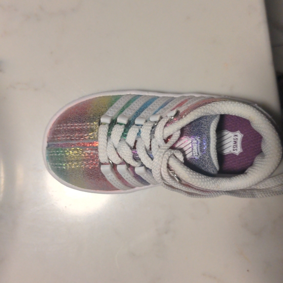 Sz 5 toddler Kswiss - Picture 2 of 4
